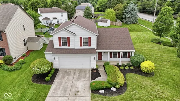 714 Laurel Wood DR, Greenwood, IN 46143