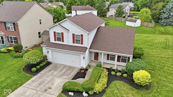 714 Laurel Wood DR, Greenwood, IN 46143