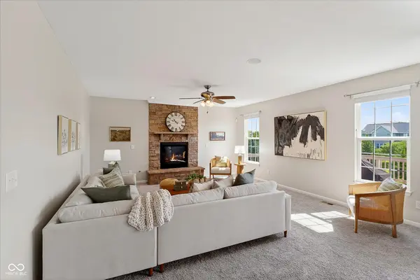 14459 New Garden LN, Carmel, IN 46033
