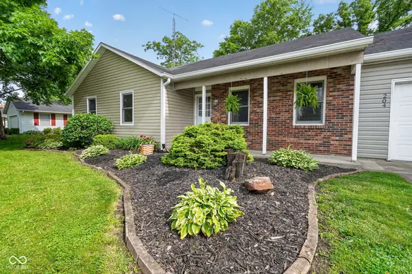 204 W Horizon RD, Muncie, IN 47303
