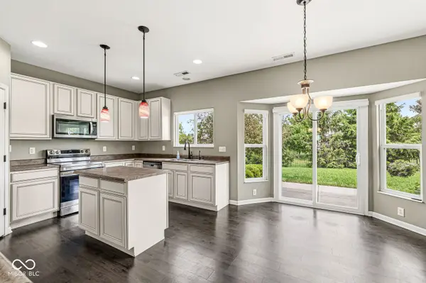 5654 W Woodstock TRL, Mccordsville, IN 46055