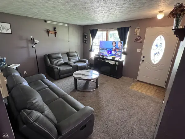6440 N Bobtail DR, Muncie, IN 47304