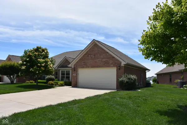 4765 W Harrisburg CT, New Palestine, IN 46163