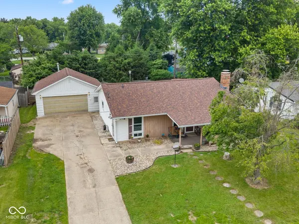 242 Hollybrook DR, Whiteland, IN 46184