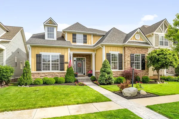 6240 Edenshall LN, Noblesville, IN 46062