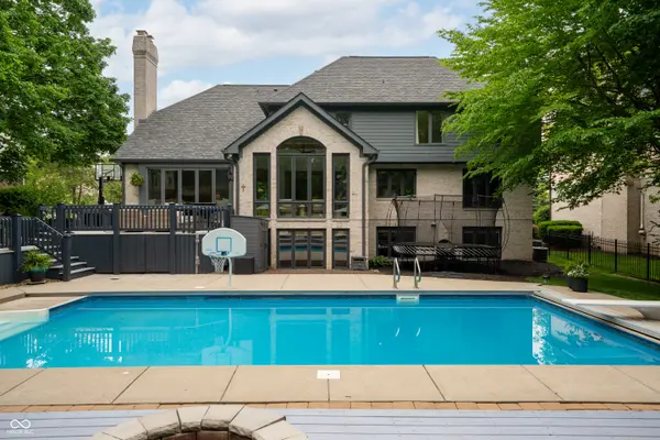 12153 Bayhill DR, Carmel, IN 46033