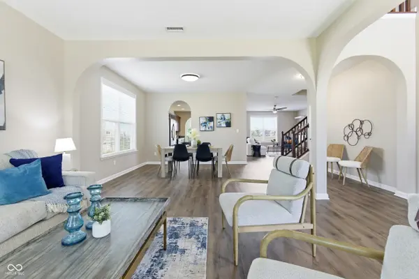 8378 Denver DR, Avon, IN 46123