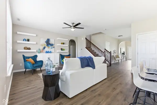 8378 Denver DR, Avon, IN 46123