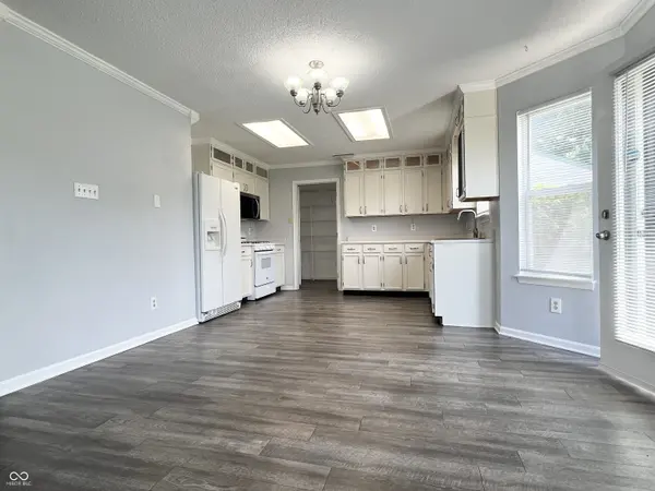 10941 Clear Spring DR, Camby, IN 46113