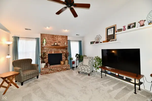 6634 Rushing River, Noblesville, IN 46062