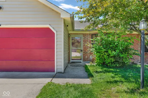 4216 Medina WAY, Indianapolis, IN 46227