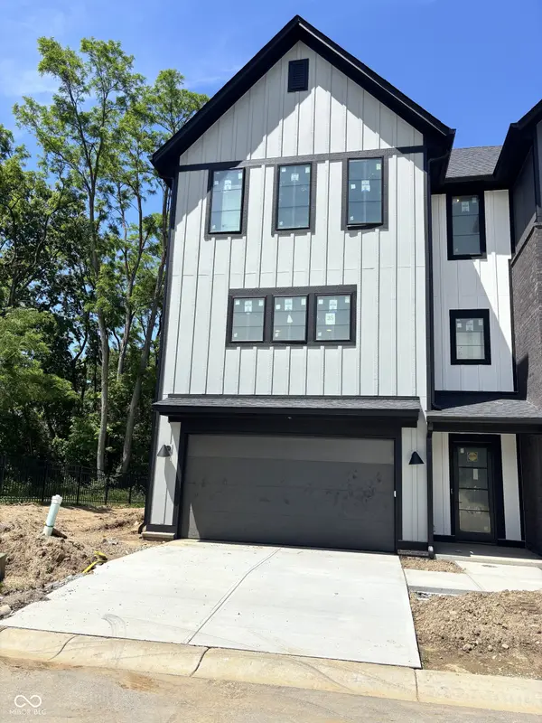 160 Midland Trace LOOP, Westfield, IN 46074