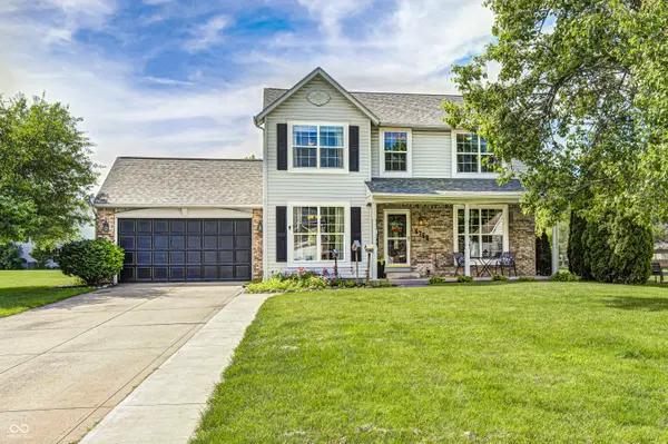 6768 Lexington CIR, Zionsville, IN 46077