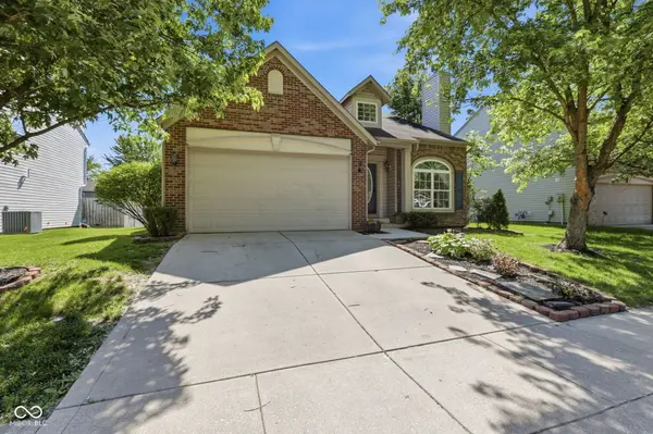 11535 Perkins ST, Carmel, IN 46032