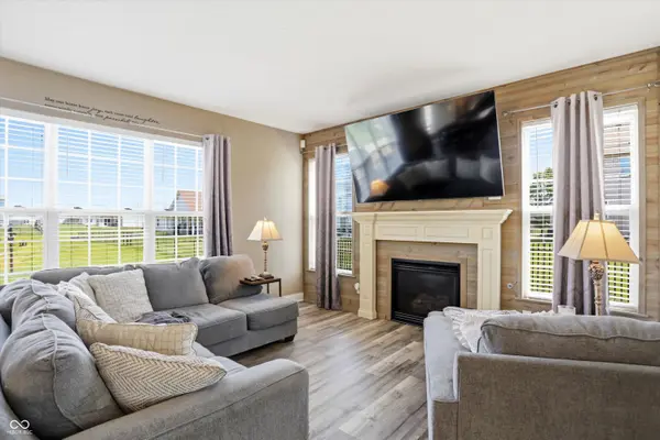 7912 Yarmouth WAY, Indianapolis, IN 46239