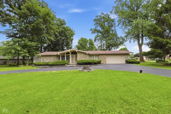 410 Beechview LN, Indianapolis, IN 46217