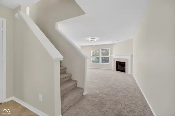8470 Abbey Dell DR, Camby, IN 46113