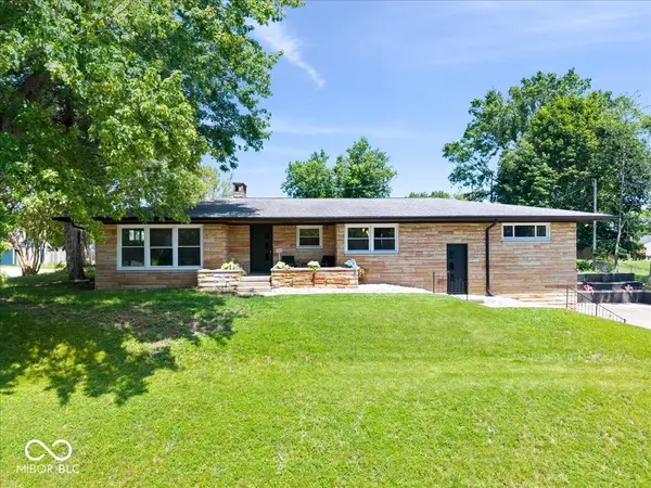 1100 S B ST, Elwood, IN 46036