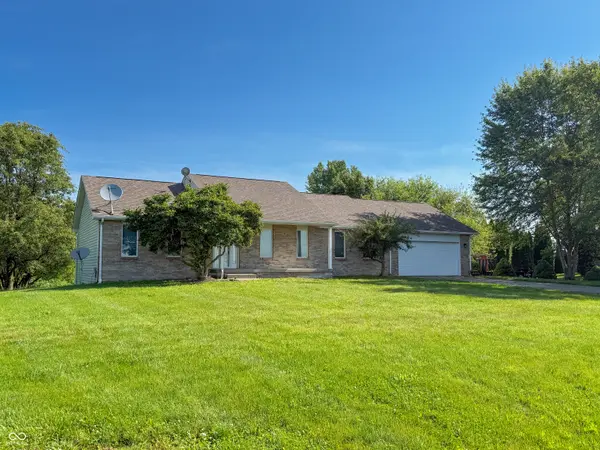 4820 E 800 N, Columbus, IN 47203