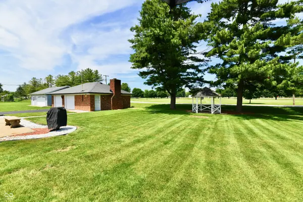 980 Broadway DR N, Plainfield, IN 46168