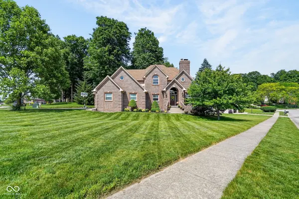 6523 Mossy Rock LN, Indianapolis, IN 46237