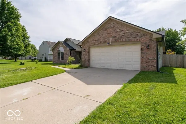 1662 Acorn RD, Franklin, IN 46131