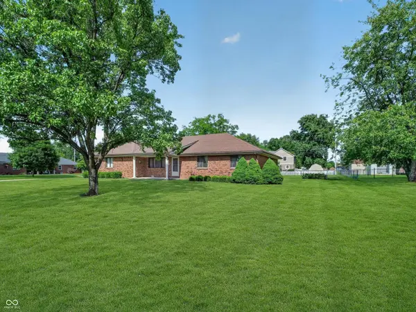 8782 Surrey DR, Pendleton, IN 46064