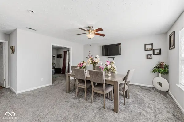 2459 Foxtail DR, Plainfield, IN 46168