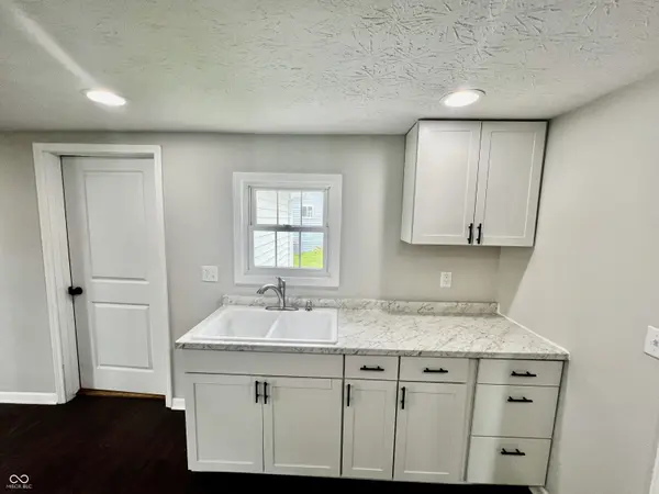 901 Revello ST, Shelbyville, IN 46176