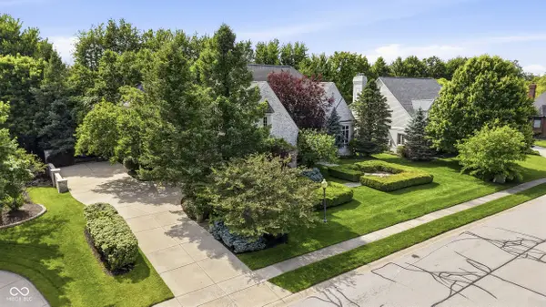 10500 Bishop CIR, Carmel, IN 46032