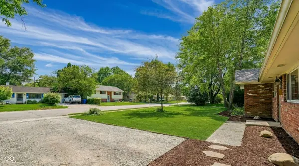 7242 E 52nd ST, Indianapolis, IN 46226