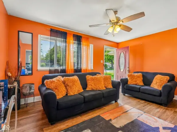 7242 E 52nd ST, Indianapolis, IN 46226