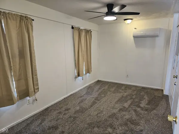 4049 Van Bibber Lake Estate, Greencastle, IN 46135