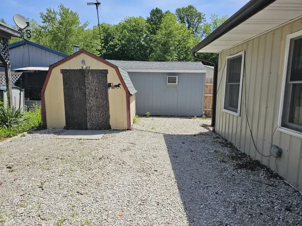 4049 Van Bibber Lake Estate, Greencastle, IN 46135