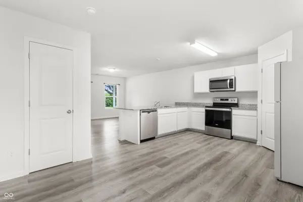 800 N 16th ST, Elwood, IN 46036