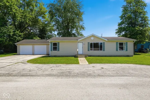 6121 North ST, Stilesville, IN 46180