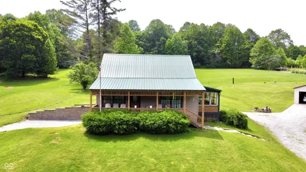 840 Nelson Ridge RD, Columbus, IN 47201