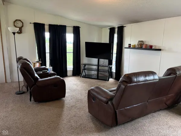 11768 N 700 E, Lewisville, IN 47352