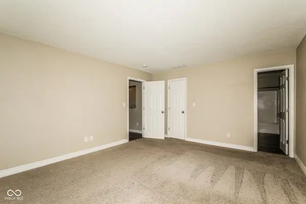 9790 Stonewall LN, Avon, IN 46123