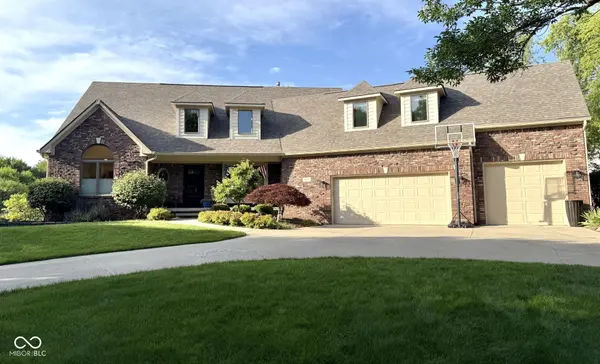 3762 Bent Tree LN, Greenwood, IN 46143