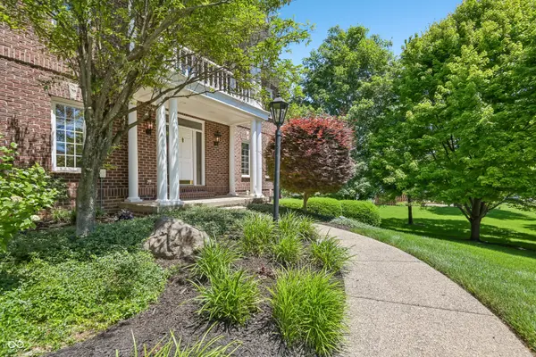 12069 Bayhill DR, Carmel, IN 46033