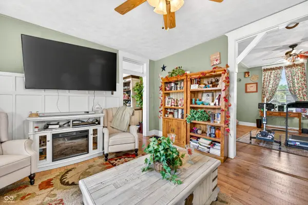 306 N High ST, Brownstown, IN 47220