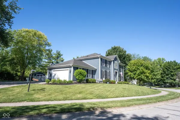 8677 Buffett Pkwy, Fishers, IN 46038