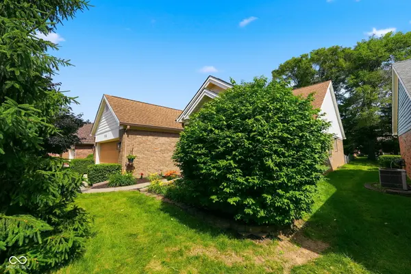 1106 Acadia CT, Indianapolis, IN 46217