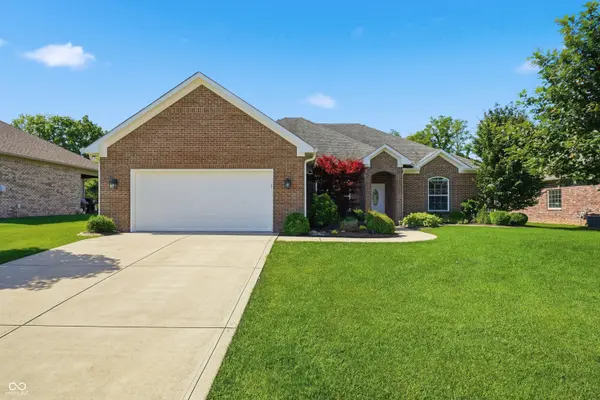 4945 E Daisy LN, Mooresville, IN 46158
