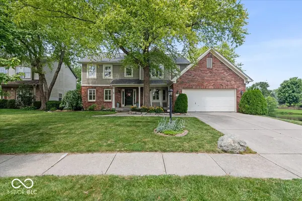 10480 Greenway DR, Fishers, IN 46037