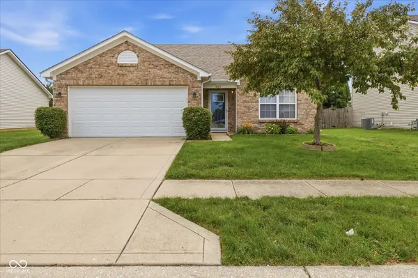 2165 Catchfly DR, Plainfield, IN 46168