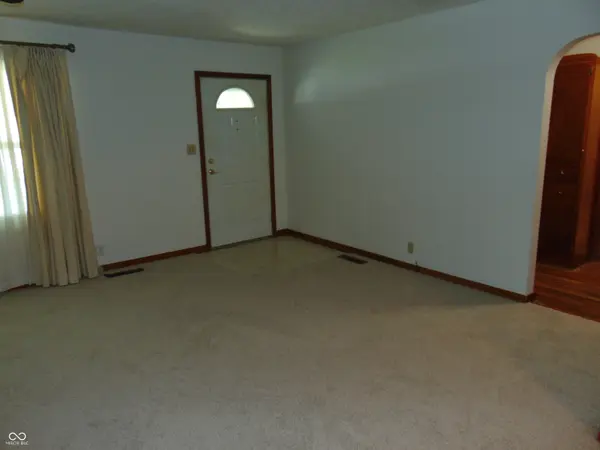 244 Noel LN, Fortville, IN 46040