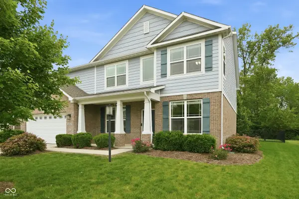6304 Burgin DR, Whitestown, IN 46075
