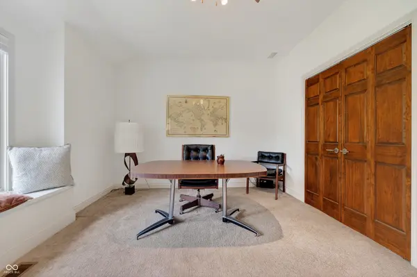 1731 Walnut TRCE, Greenfield, IN 46140